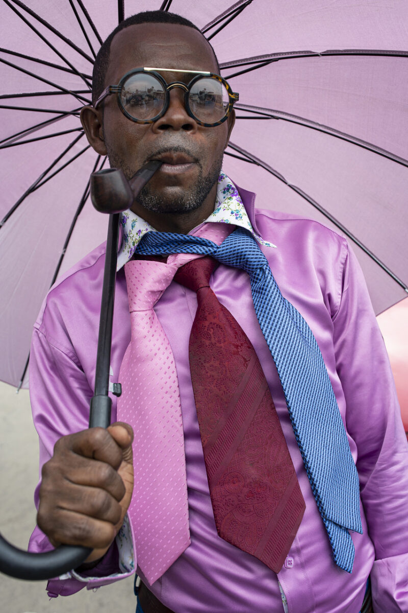 Per-Anders-Pettersson-Les-Sapeur-–-Kongo-Kinshasa